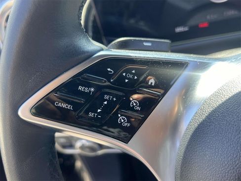 Used 2024 Mercedes-Benz GLB 250 4MATIC image 20