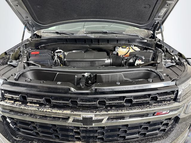 Used 2022 Chevrolet Tahoe Z71 w/ Luxury Package AWD/4WD image 32