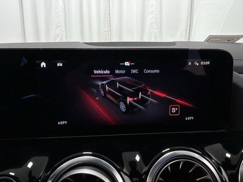 Used 2024 Mercedes-Benz GLA 35 AMG GLA 35 AMG image 22