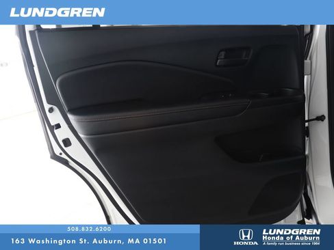 Used 2024 Honda Passport TrailSport image 14