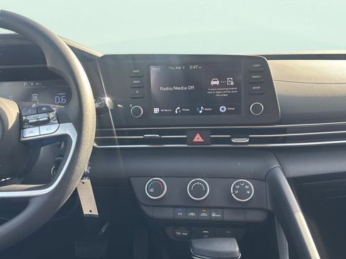 New 2026 Hyundai Elantra SE image 11