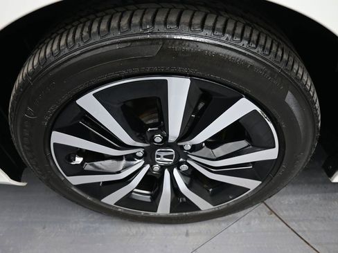 Certified 2024 Honda Civic EX image 14