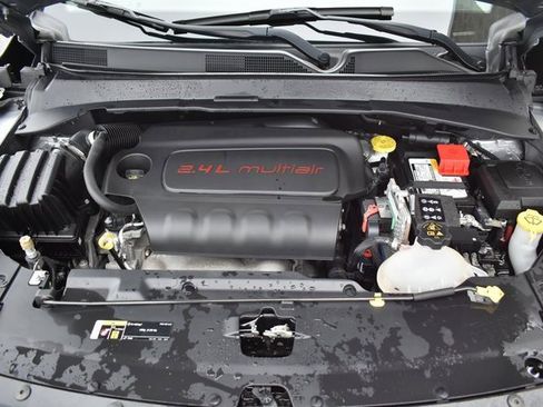 Used 2022 Jeep Compass Limited image 43