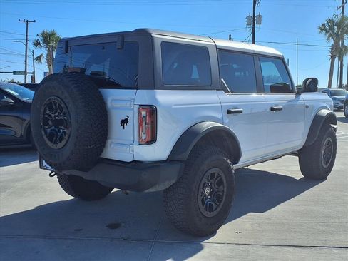 Used 2023 Ford Bronco Wildtrak image 7