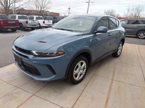 Used 2023 Dodge Hornet GT w/ Cold Weather Group AWD/4WD image 7