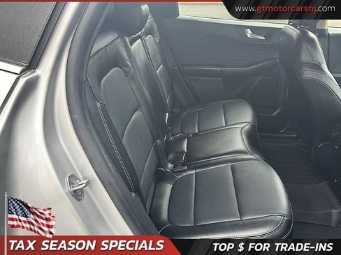 Used 2020 Ford Escape Titanium image 37