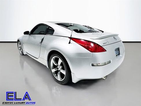 Used 2006 Nissan 350Z Enthusiast w/ (N93) Cargo Convenience Pkg image 3