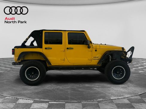 Used 2015 Jeep Wrangler Unlimited Sport w/ Quick Order Package 24S AWD/4WD image 6