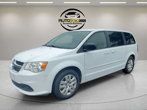 Used 2017 Dodge Grand Caravan SE w/ Power Window Group FWD image 3
