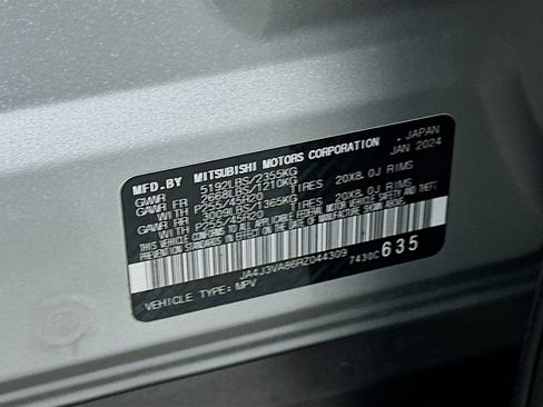 Used 2024 Mitsubishi Outlander SE image 12