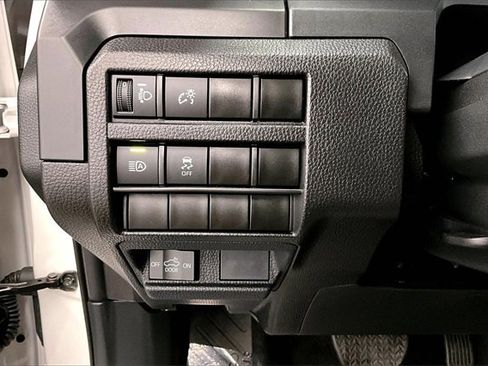 Used 2024 Toyota Tacoma SR image 32