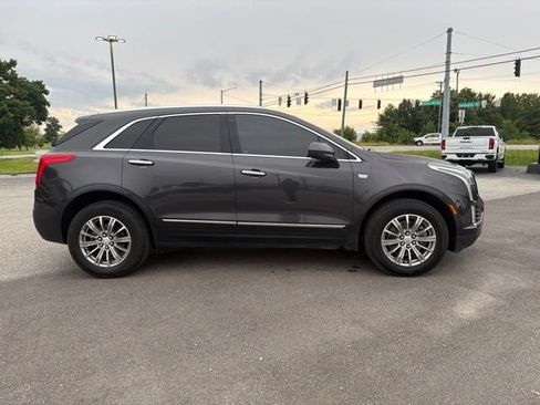 Used 2017 Cadillac XT5 Luxury w/ Driver Awareness Package AWD/4WD image 5
