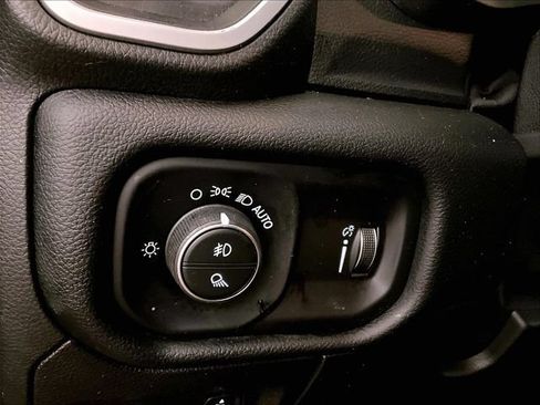 Used 2021 RAM 1500 Big Horn AWD/4WD image 30