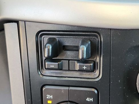 Used 2022 Ford F150 XLT w/ Trailer Tow Package image 23