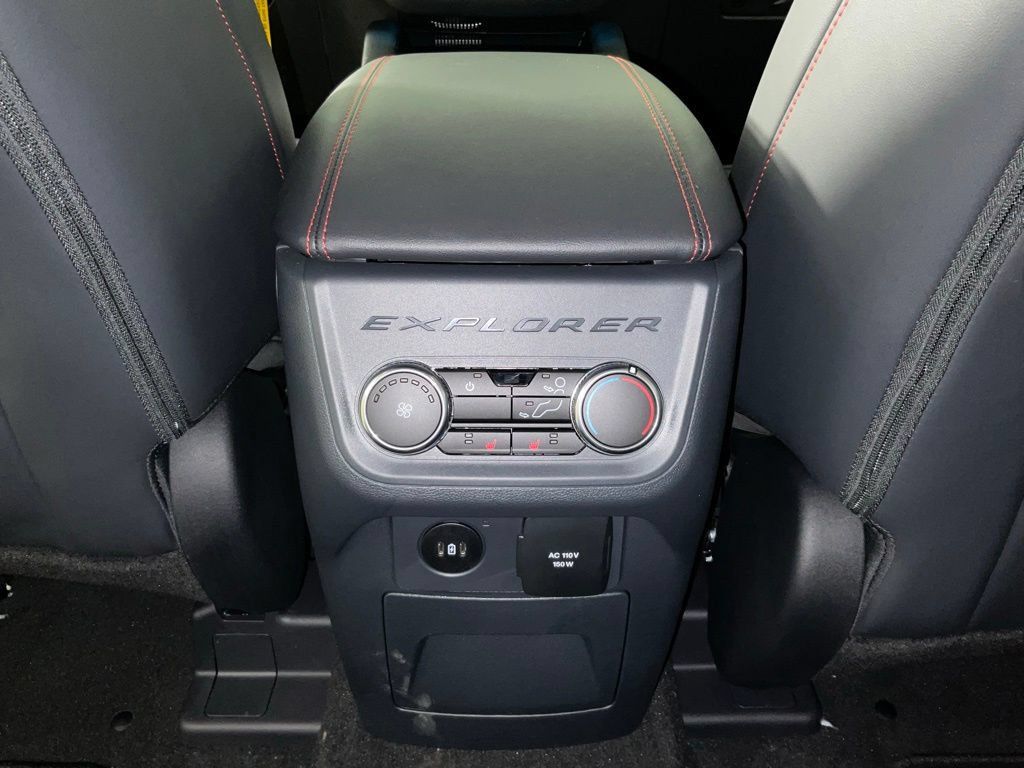 New 2026 Ford Explorer ST-Line w/ ST-Line Street Pack RWD image 18
