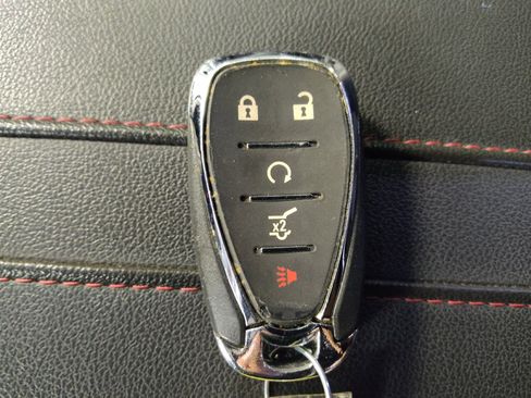 Used 2022 Chevrolet Blazer RS FWD image 32