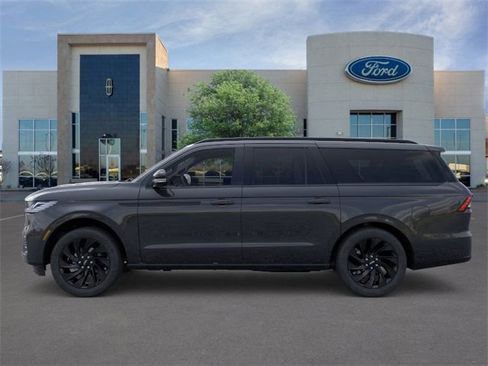 New 2025 Lincoln Navigator L Reserve w/ Jet Appearance Package image 3