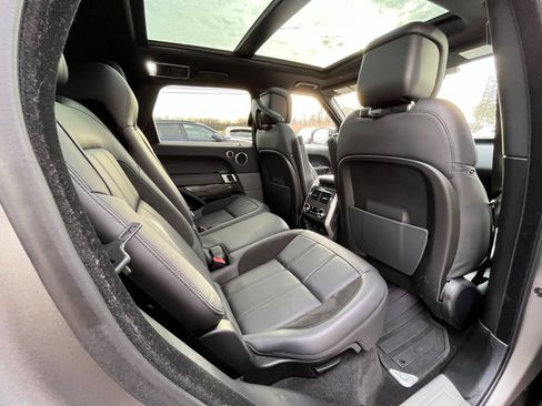 Used 2020 Land Rover Range Rover Sport HST image 42