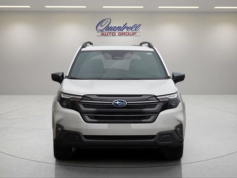 Used 2026 Subaru Forester Premium AWD/4WD image 8