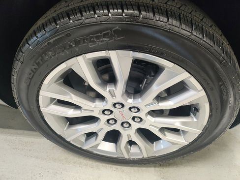 New 2026 GMC Acadia Denali w/ Super Cruise Package image 4