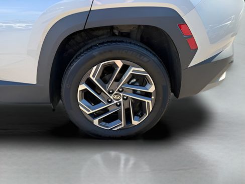 Used 2026 Hyundai Tucson Limited AWD/4WD image 27