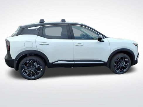 New 2026 Nissan Kicks SR w/ SR Premium Package image 9