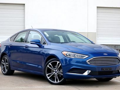 Used 2018 Ford Fusion SE w/ Fusion SE Technology Package