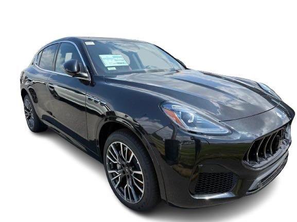 Used 2025 Maserati Grecale GT AWD/4WD image 2