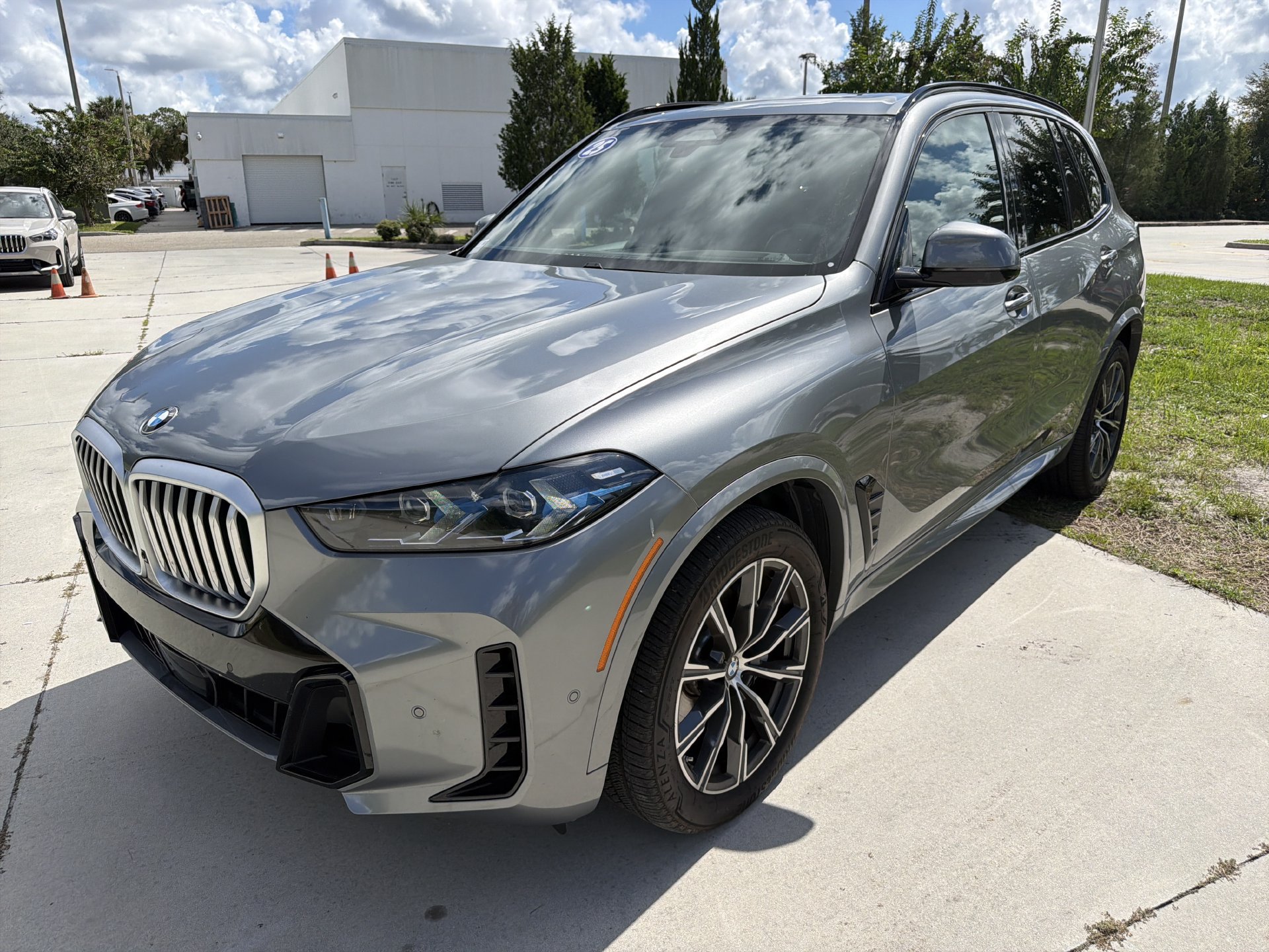 Used 2025 BMW X5 xDrive40i AWD/4WD image 8