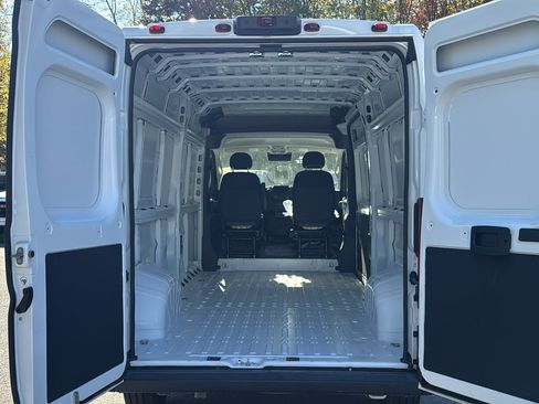 Used 2025 RAM ProMaster 2500 image 24