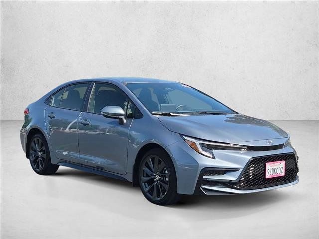 Certified 2026 Toyota Corolla SE w/ SE Premium Package FWD image 3