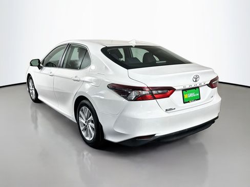 Used 2021 Toyota Camry LE FWD image 7