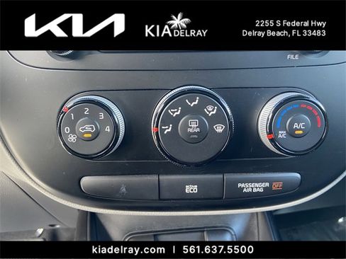 Used 2016 Kia Soul + image 19