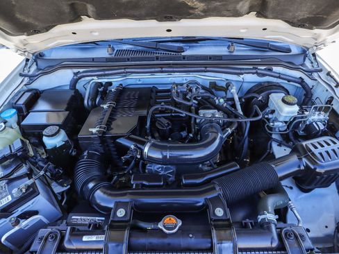 Used 2016 Nissan Frontier S image 13