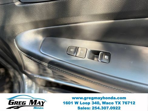 Used 2022 Hyundai Santa Fe SEL w/ Convenience + Premium Package FWD image 29