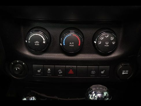 Used 2016 Jeep Wrangler Unlimited Sahara w/ Trailer Tow Group AWD/4WD image 21