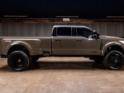 Used 2026 Ford F450 King Ranch w/ Chrome Package image 11