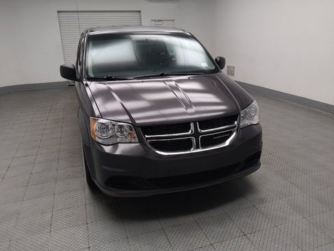 Used 2016 Dodge Grand Caravan American Value Package w/ UConnect Hands-Free Group FWD image 14