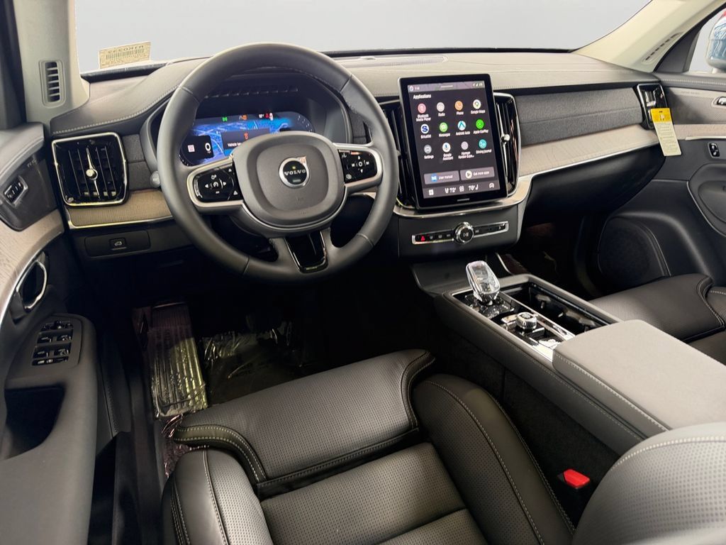 Certified 2026 Volvo XC90 B5 Ultra AWD/4WD image 13