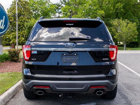 Certified 2018 Ford Explorer XLT w/ Equipment Group 202A AWD/4WD image 4