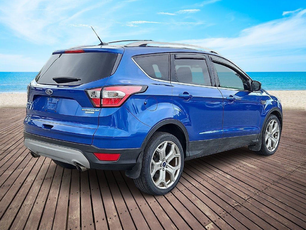 Used 2017 Ford Escape Titanium FWD image 4