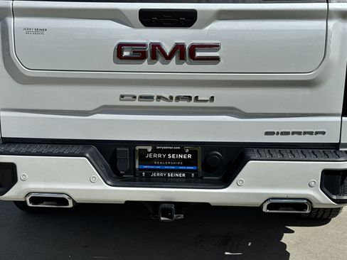 Used 2021 GMC Sierra 1500 Denali w/ Denali Ultimate Package image 14