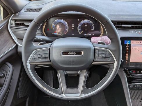 New 2026 Jeep Grand Cherokee Laredo AWD/4WD image 19