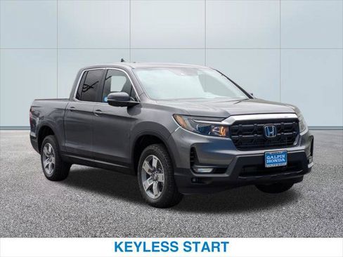 Certified 2025 Honda Ridgeline RTL image 4