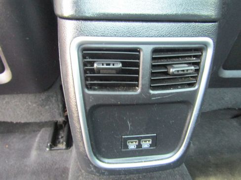 Used 2020 Dodge Charger Scat Pack RWD image 18