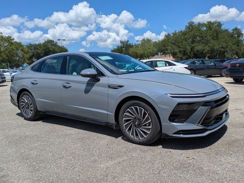 New 2026 Hyundai Sonata SEL FWD image 1