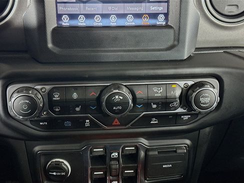 Used 2023 Jeep Wrangler Unlimited w/ Cold Weather Group image 23