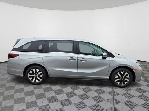New 2026 Honda Odyssey EX-L image 6