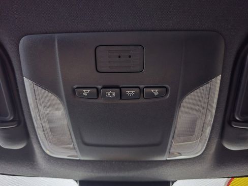 Used 2019 Toyota Corolla SE image 19