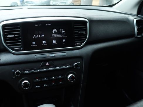 Used 2022 Kia Sportage LX image 42